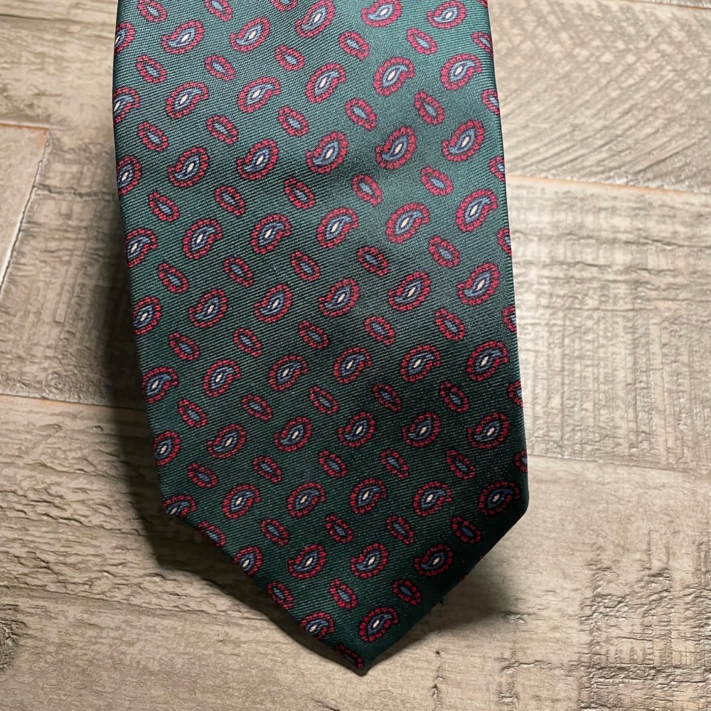 Brooks Brothers Makers all silk tie